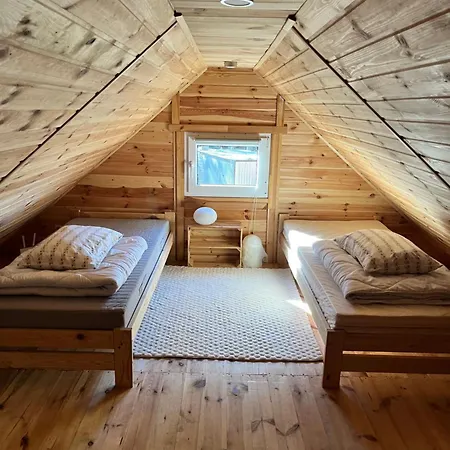 Hébergement de vacances Nad Jeziorem 1 *